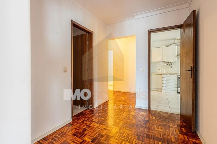 Apartamento T2 para Venda em Almeirim Foto 29