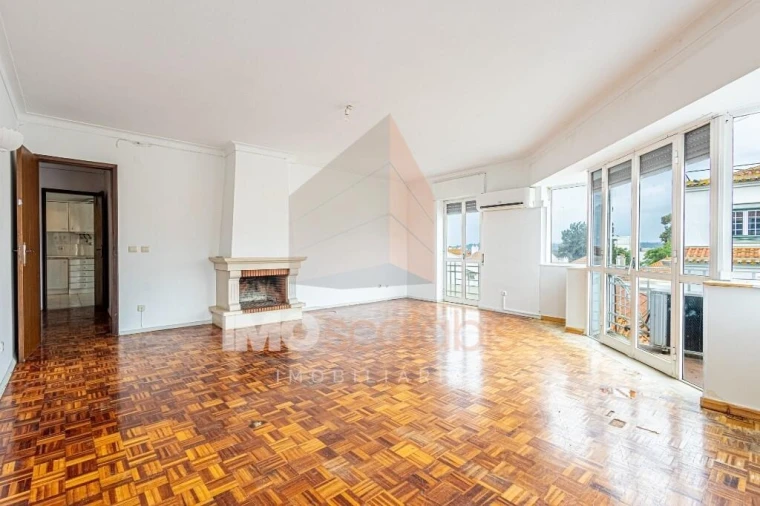 Apartamento T2 para Venda em Almeirim Foto 14