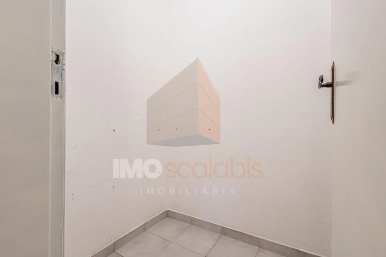 Apartamento T2 para Venda em Almeirim Foto 32