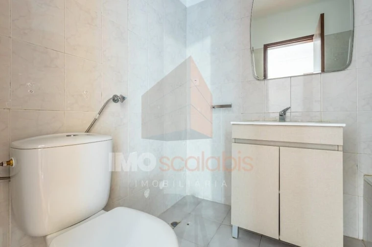 Apartamento T2 para Venda em Almeirim Foto 22