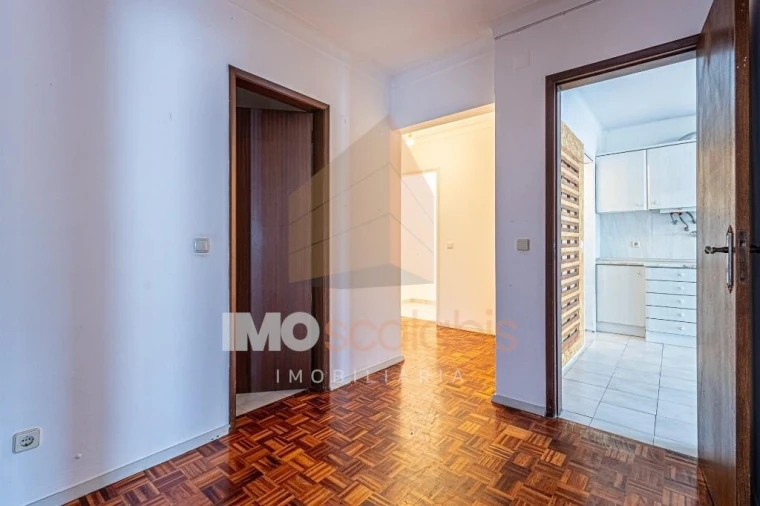 Apartamento T2 para Venda em Almeirim Foto 8