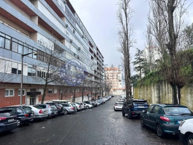 Apartamento T3 para Venda em Benfica Foto 5