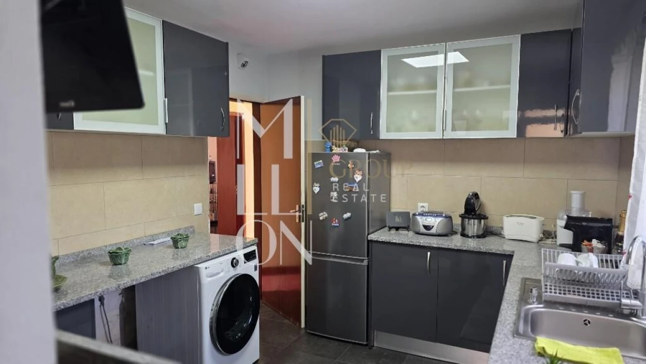 Moradia T4 para Venda em São Martinho Foto 4