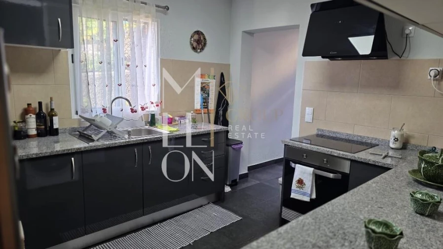 Moradia T4 para Venda em São Martinho Foto 5