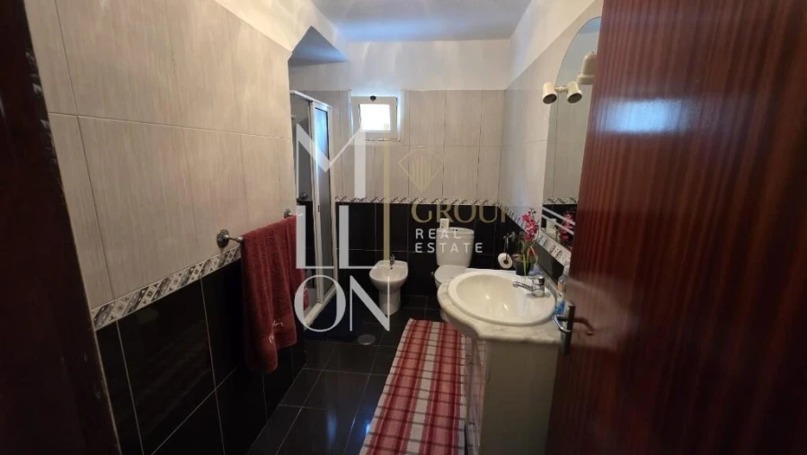 Moradia T4 para Venda em São Martinho Foto 12