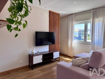 Apartamento T2 para Venda em União das Freguesias de Setúbal