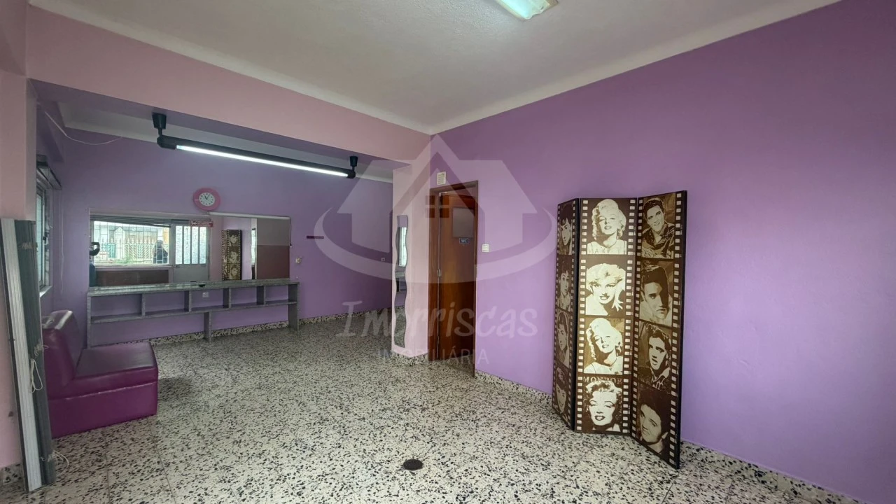 Loja para Arrendamento em Camarate, Unhos e Apelação Foto 4