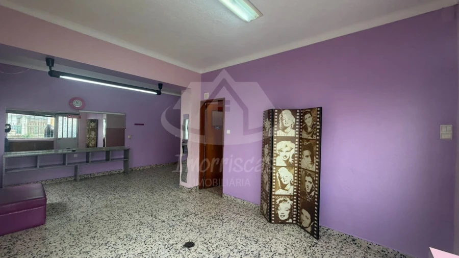 Loja para Arrendamento em Camarate, Unhos e Apelação Foto 3