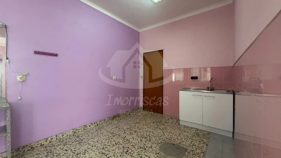 Loja para Arrendamento em Camarate, Unhos e Apelação Foto 7