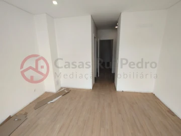 Moradia T4 para Venda em Fernao Ferro