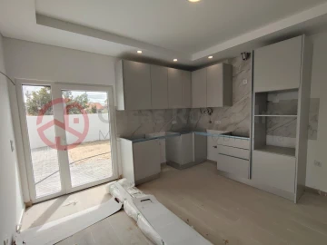 Moradia T4 para Venda em Fernao Ferro