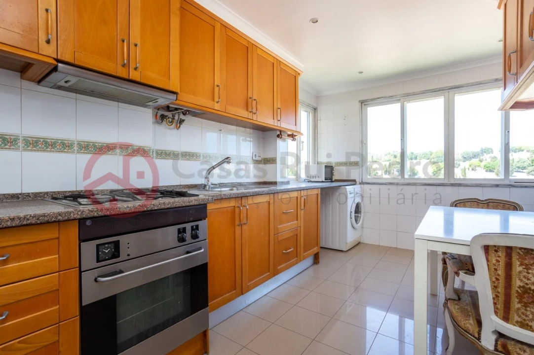 Apartamento T2 para Venda em Beato Foto 5