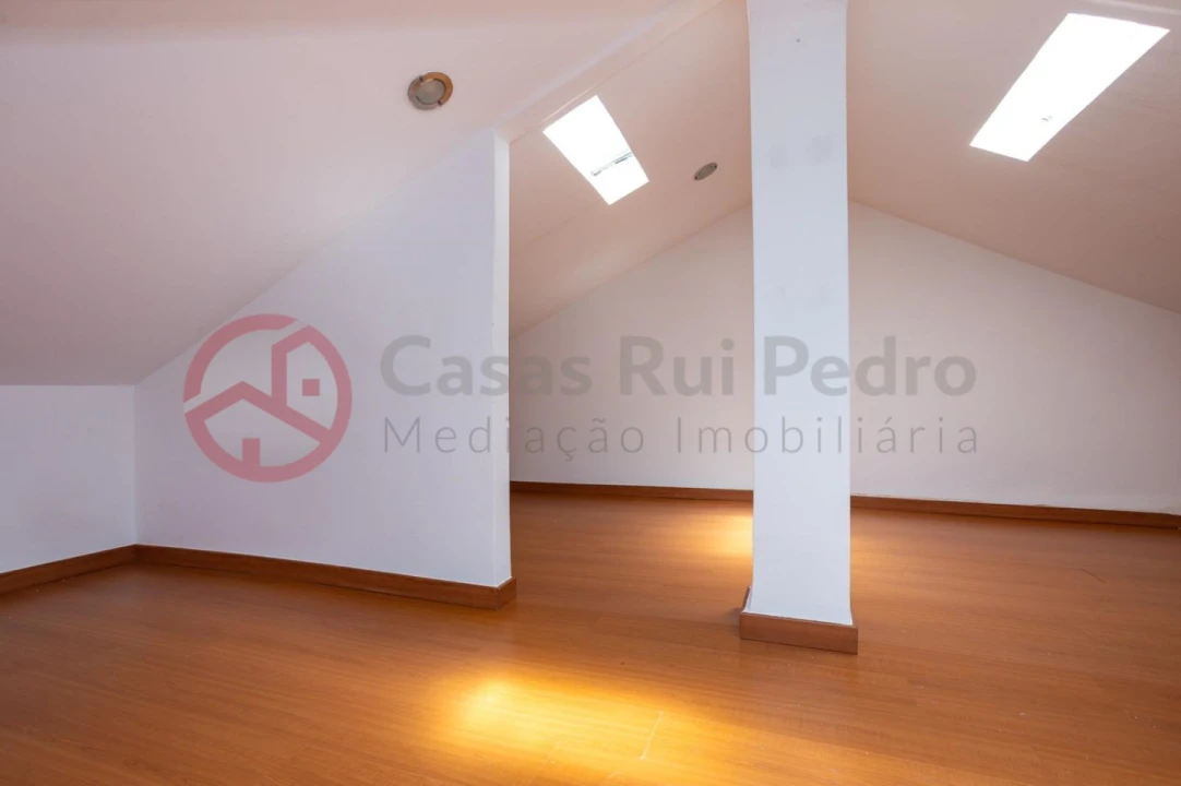Apartamento T2 para Venda em Beato Foto 31