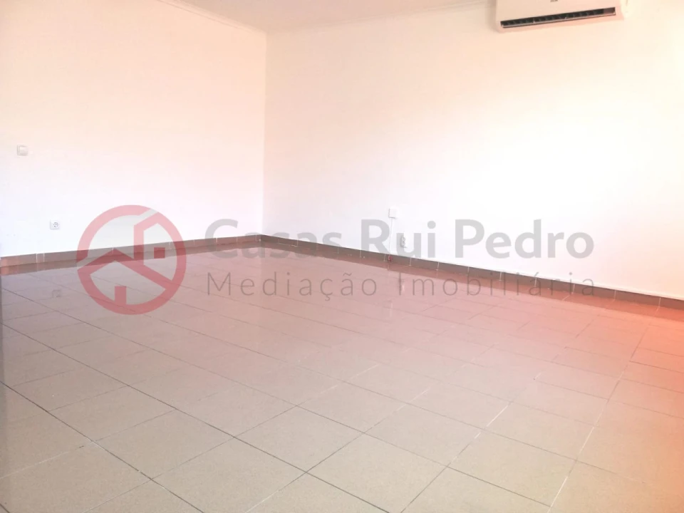 Apartamento T2 para Venda em Beato Foto 35