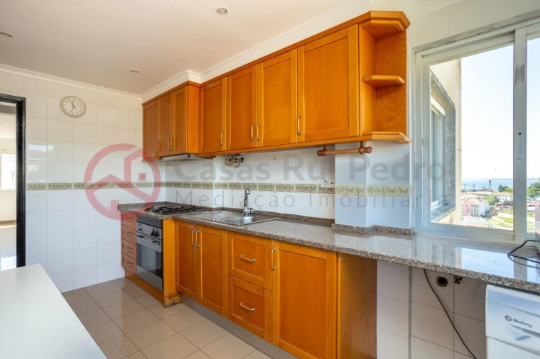 Apartamento T2 para Venda em Beato Foto 4