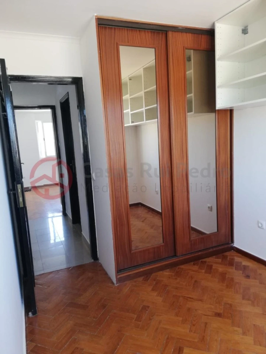 Apartamento T2 para Venda em Beato Foto 19