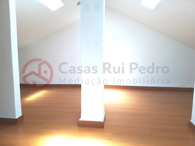 Apartamento T2 para Venda em Beato Foto 32