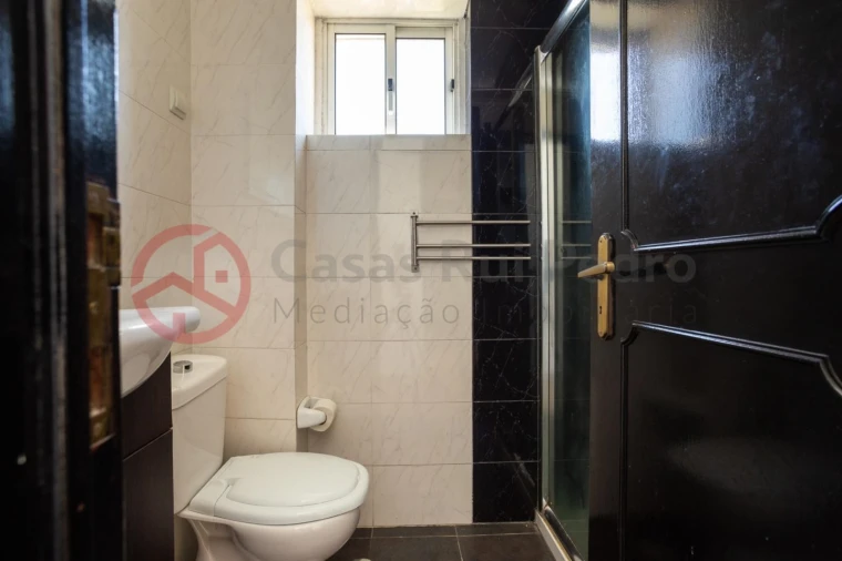 Apartamento T2 para Venda em Beato Foto 39