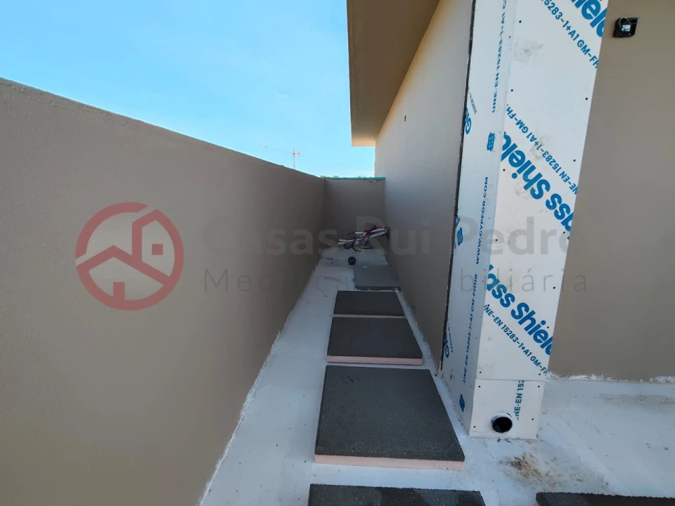 Moradia T3 para Venda em Caparica e Trafaria Foto 24