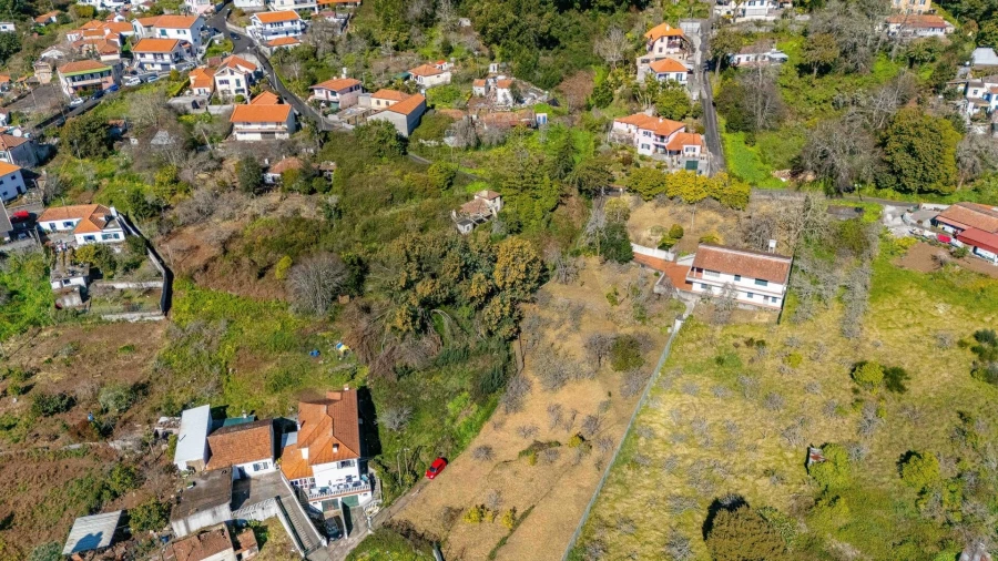 Terreno para Venda em Camacha Foto 3