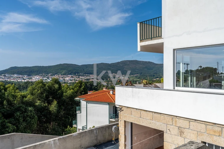 Moradia T3 para Venda em Vila Praia de Ancora Foto 42