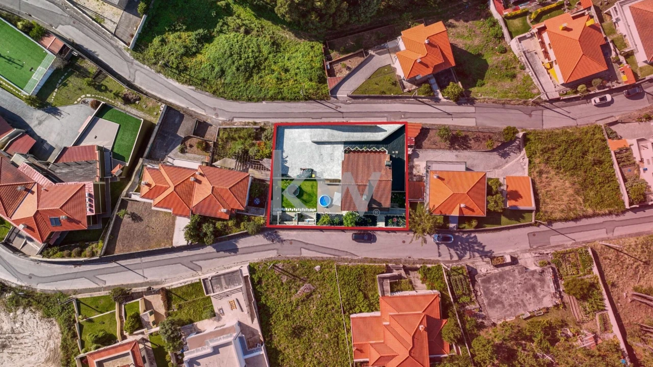 Moradia T3 para Venda em Vila Praia de Ancora Foto 37