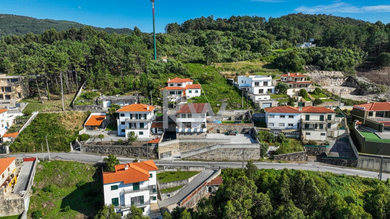 Moradia T3 para Venda em Vila Praia de Ancora Foto 33