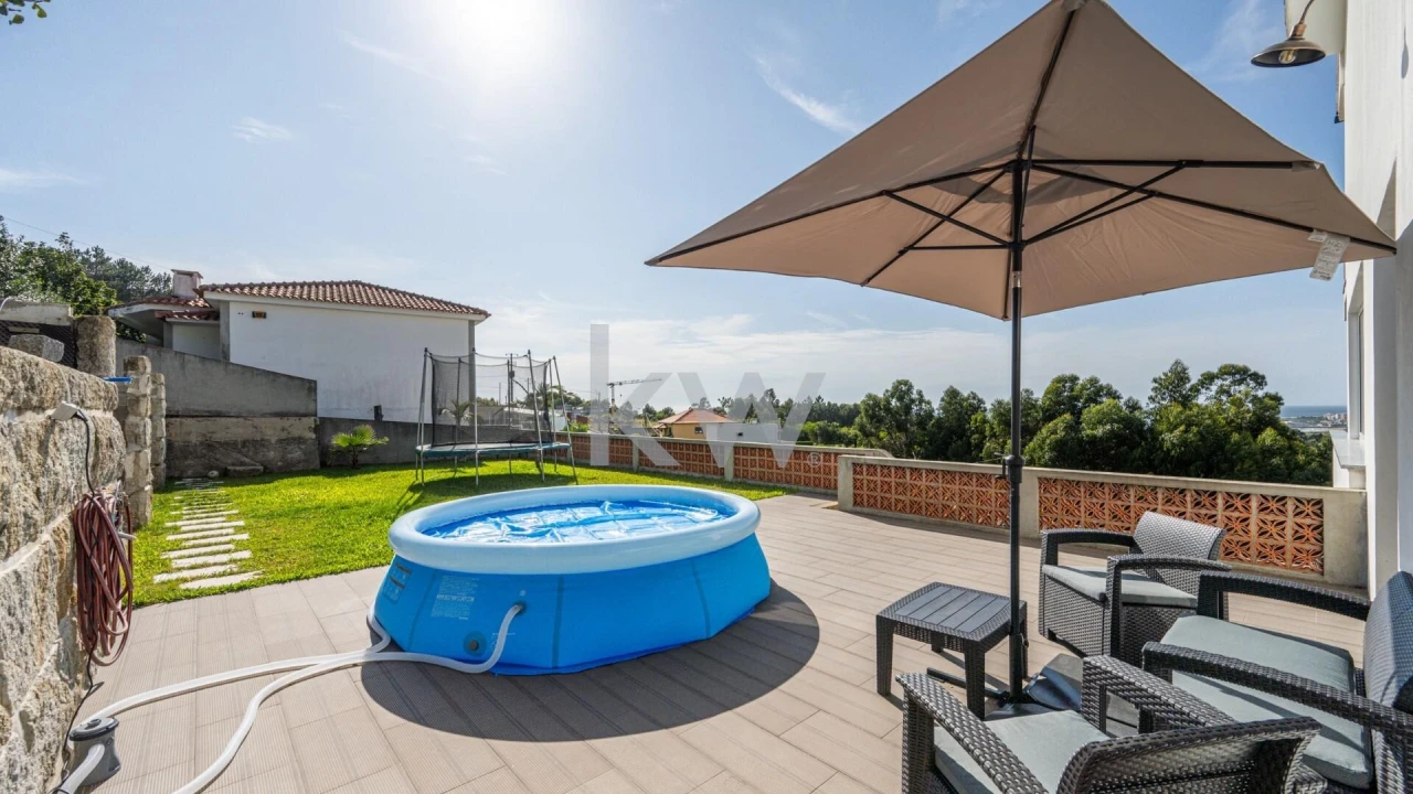 Moradia T3 para Venda em Vila Praia de Ancora Foto 40