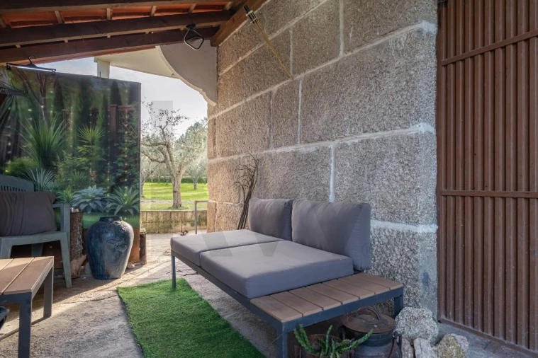 Moradia T3 para Venda em Candoso e Carvalho de Egas Foto 25