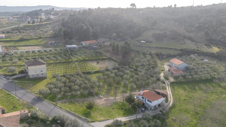 Moradia T3 para Venda em Candoso e Carvalho de Egas Foto 35