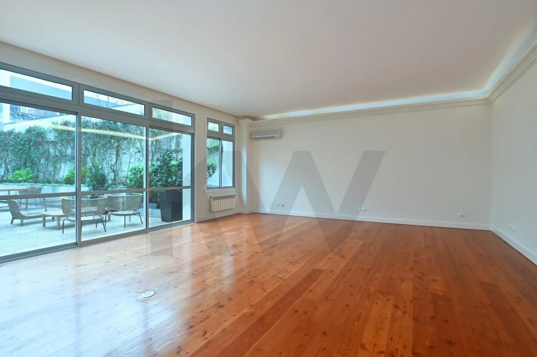 Apartamento T4 para Arrendamento em Estrela Foto 2