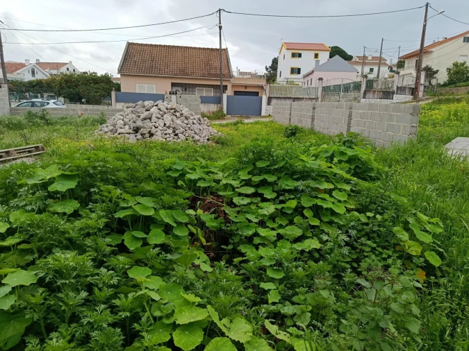 Terreno para Venda em Charneca de Caparica e Sobreda Foto 10