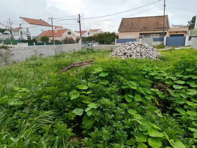 Terreno para Venda em Charneca de Caparica e Sobreda Foto 6