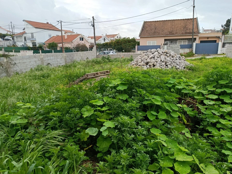 Terreno para Venda em Charneca de Caparica e Sobreda Foto 6