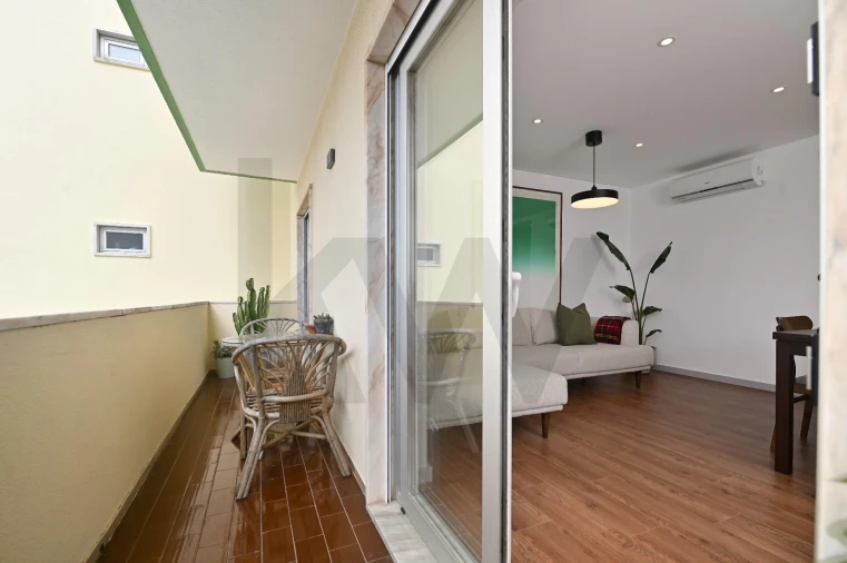 Apartamento T3 para Venda em Carcavelos e Parede Foto 5