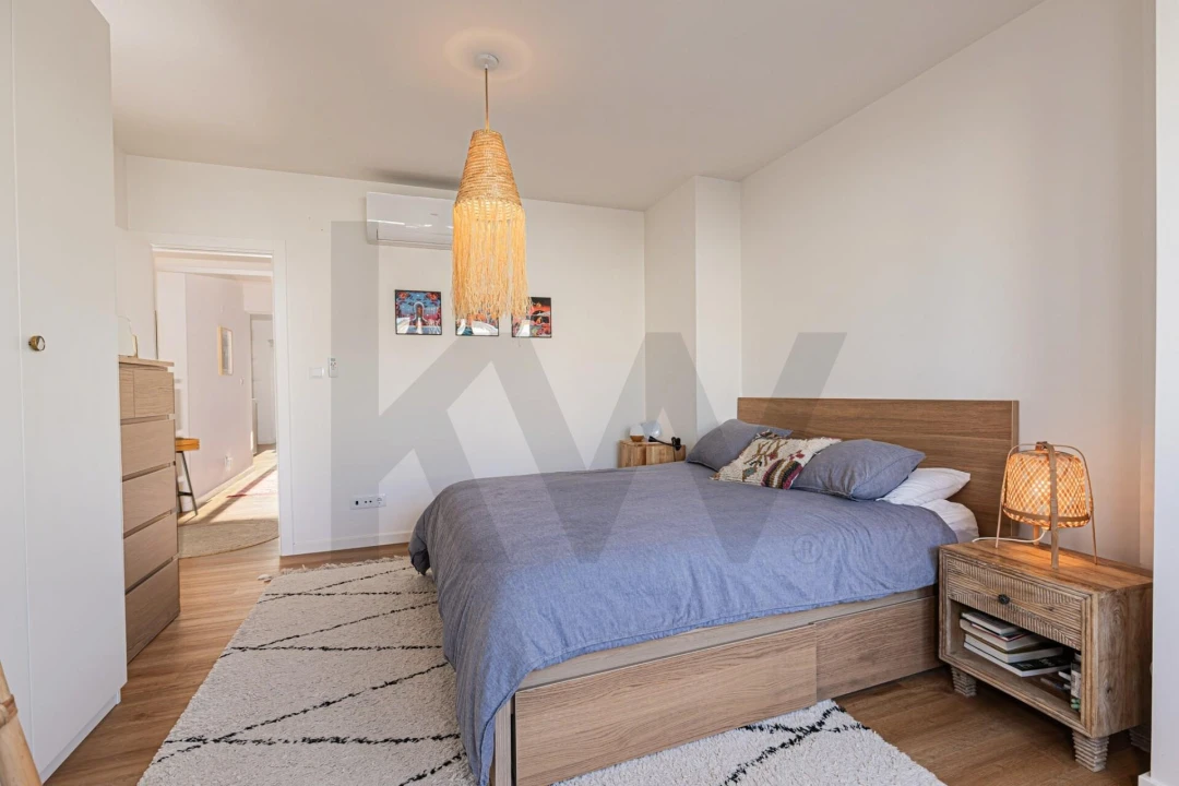 Apartamento T2 para Venda em Costa da Caparica Foto 17