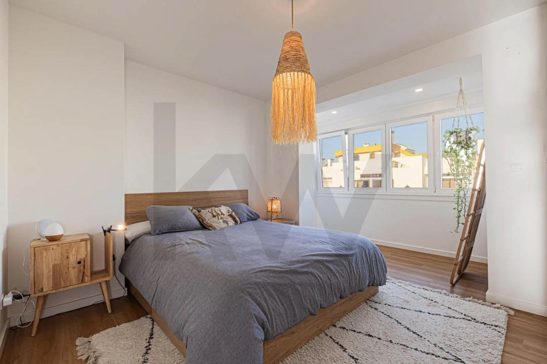 Apartamento T2 para Venda em Costa da Caparica Foto 16