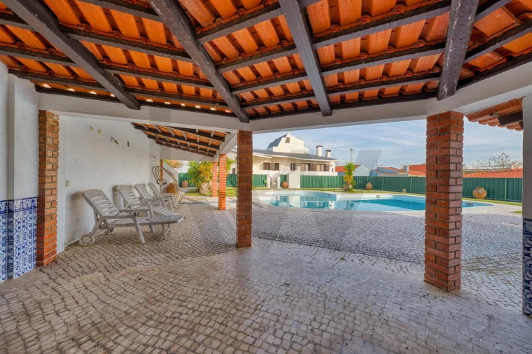 Moradia T5 para Venda em Romeira e Várzea Foto 38