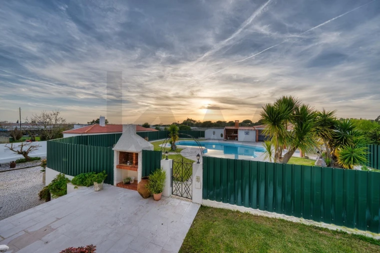 Moradia T5 para Venda em Romeira e Várzea Foto 35