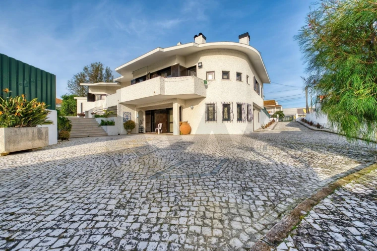 Moradia T5 para Venda em Romeira e Várzea Foto 36