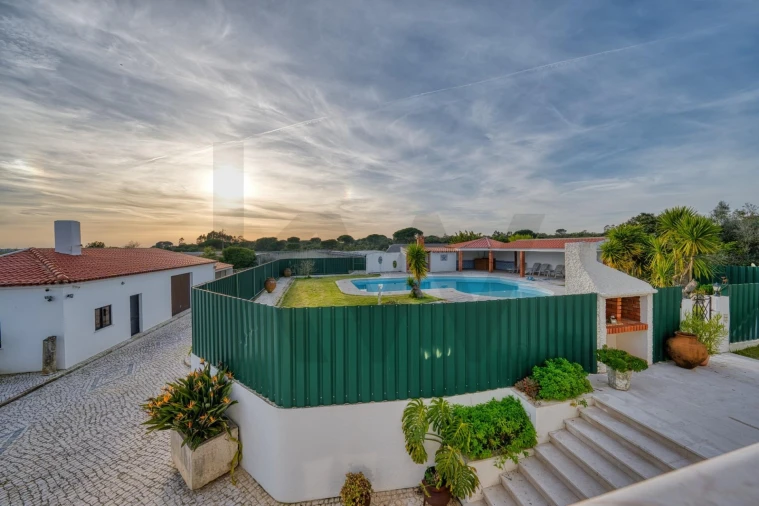 Moradia T5 para Venda em Romeira e Várzea Foto 40