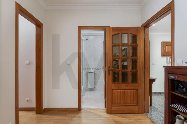 Apartamento T3 para Venda em Carcavelos e Parede Foto 12