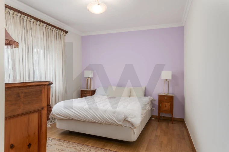 Apartamento T3 para Venda em Carcavelos e Parede Foto 21