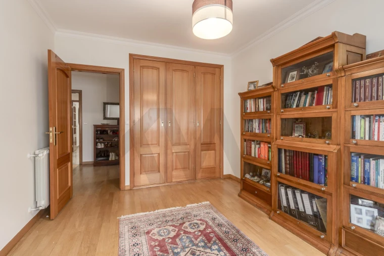 Apartamento T3 para Venda em Carcavelos e Parede Foto 19