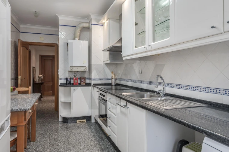 Apartamento T3 para Venda em Carcavelos e Parede Foto 10