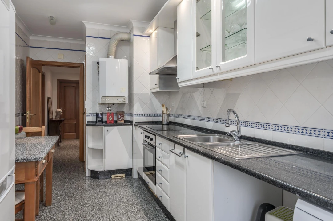 Apartamento T3 para Venda em Carcavelos e Parede Foto 10