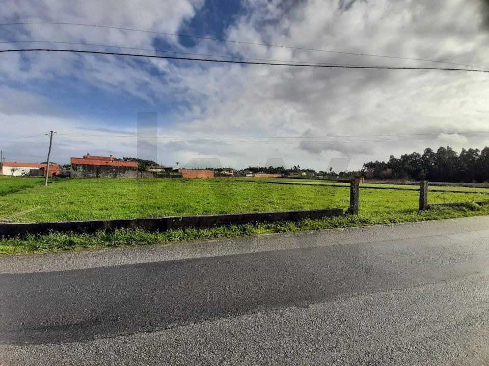 Terreno para Venda em Ouca Foto 2