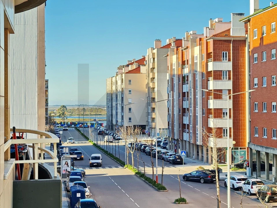 Apartamento T2 para Arrendamento em Requeixo, Nossa Senhora de Fátima e Nariz Foto 1