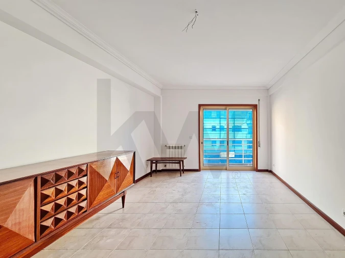 Apartamento T2 para Arrendamento em Requeixo, Nossa Senhora de Fátima e Nariz Foto 3