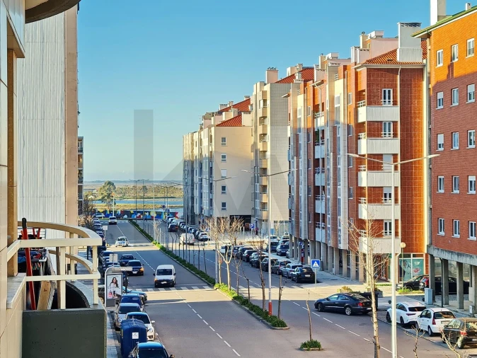 Apartamento T2 para Arrendamento em Requeixo, Nossa Senhora de Fátima e Nariz